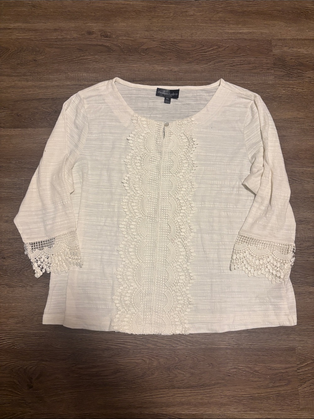 women’s white blouse